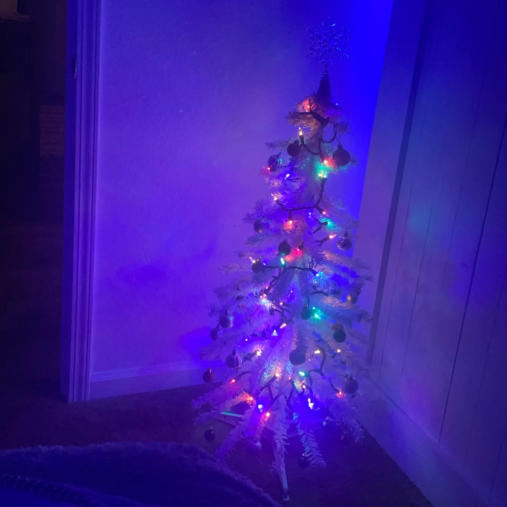 Mini Christmas Tree & Accessory Bundle - Picture 1 of 10